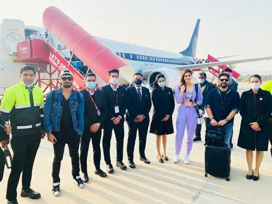 Tone Deaf? Bollywood Actors Go Maskless During Photo Op On SpiceJet Flight