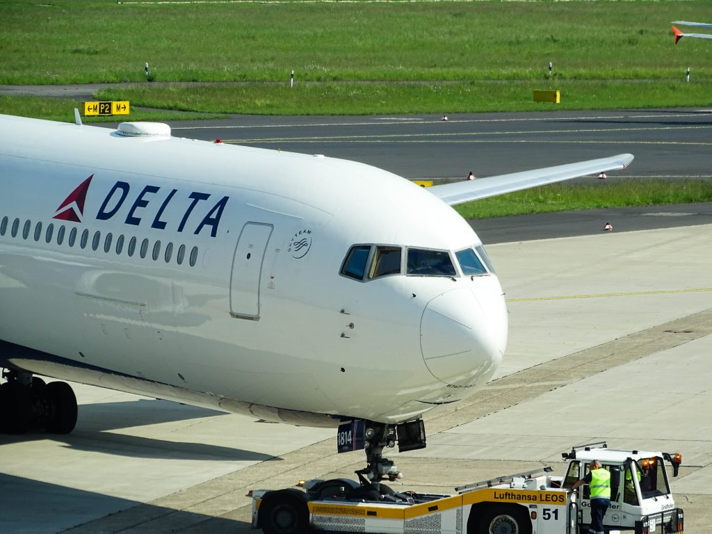 Delta B767. Photo by Miguel Ángel Sanz