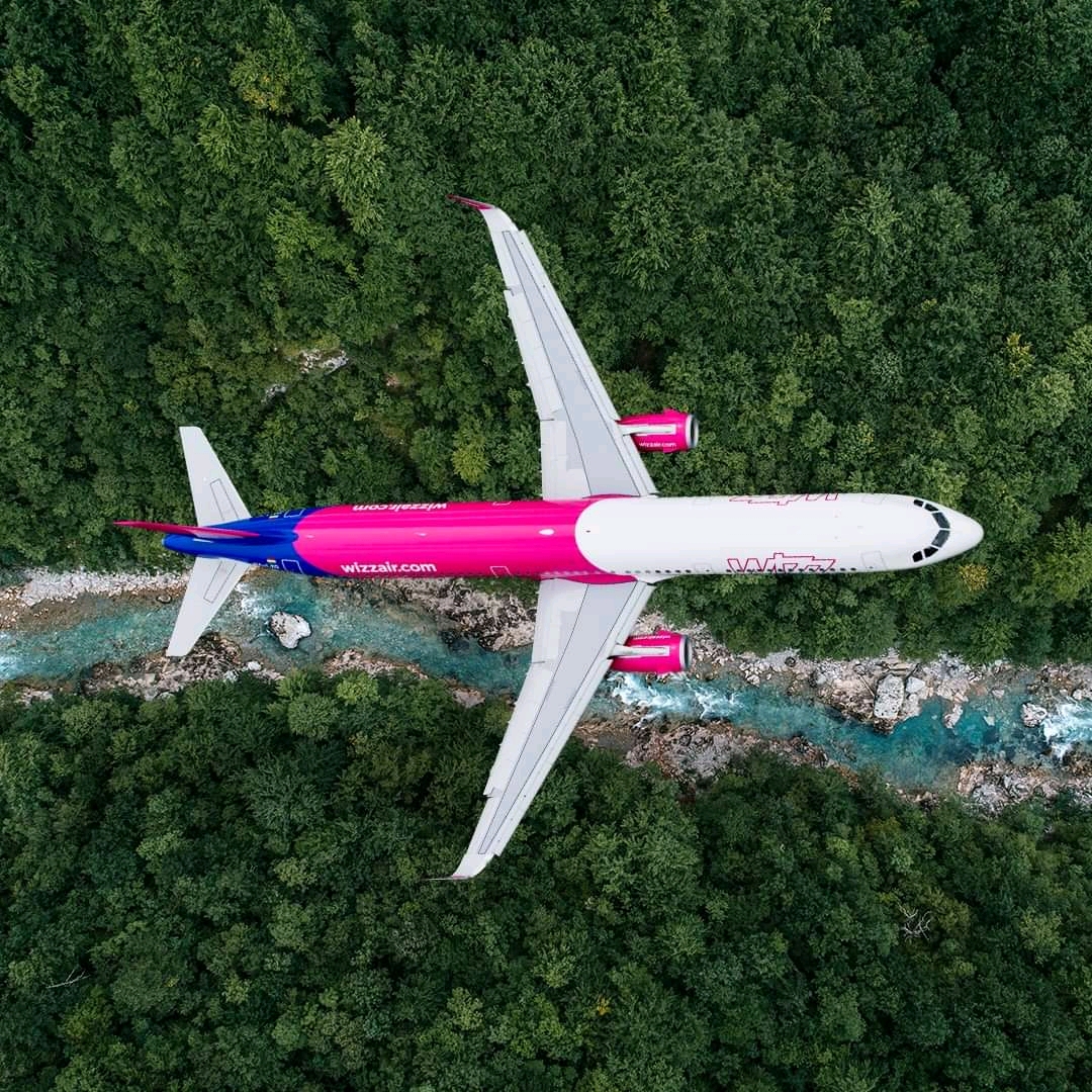 Airbus A321 making a flight 