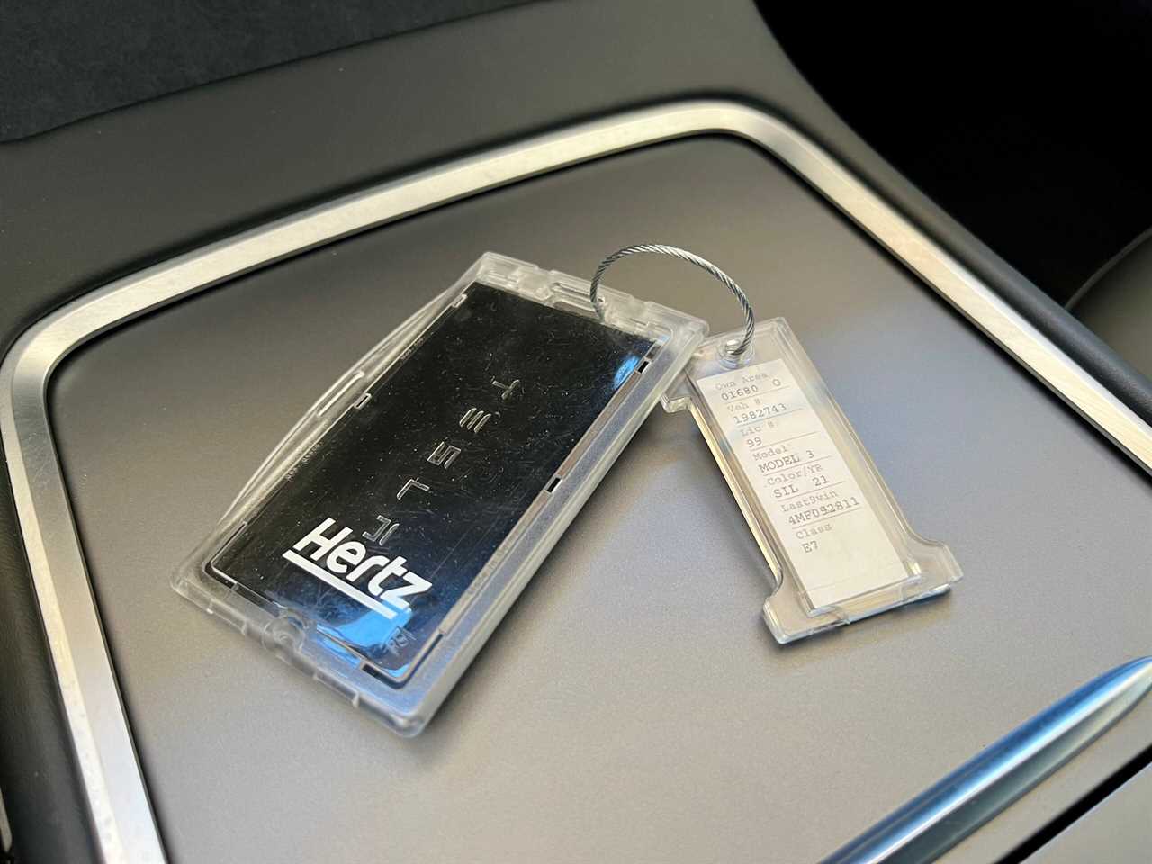 Tesla Model 3 keycard with a Hertz keychain