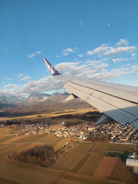 TRIP REPORT: LOT, Warsaw - Ljubljana - Warsaw