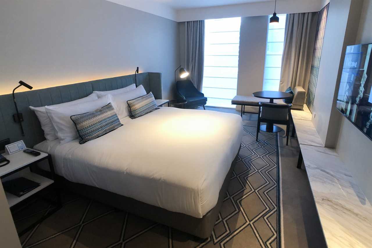 Hilton Melbourne room