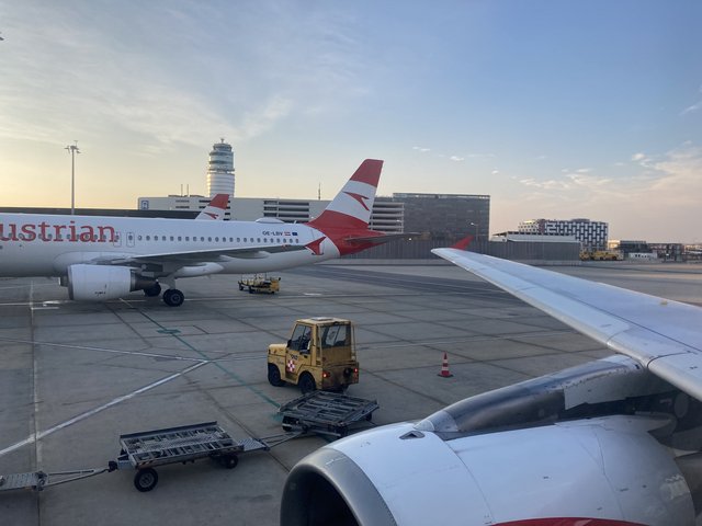 TRIP REPORT: Austrian, Sarajevo - London via Vienna