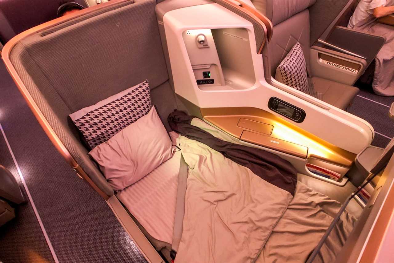 Which Singapore Airlines business class is better? A380 vs A350