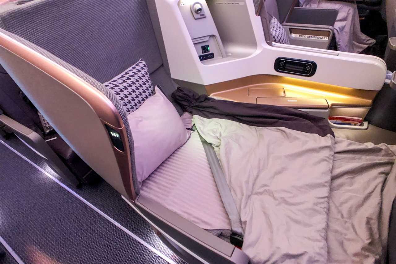 Which Singapore Airlines business class is better? A380 vs A350