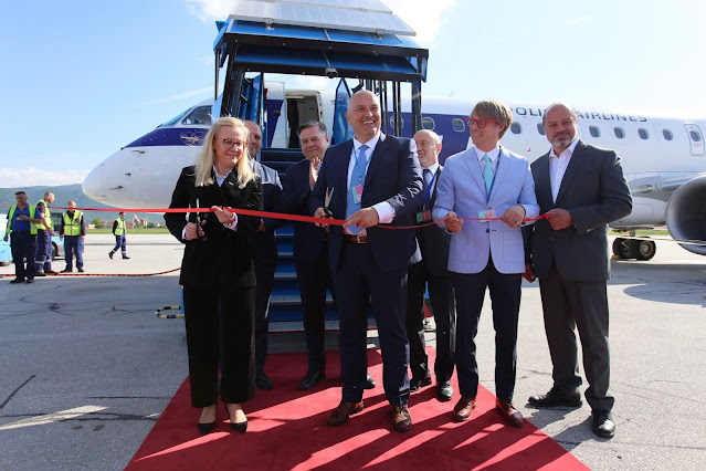 PHOTOS: LOT touches down in Sarajevo
