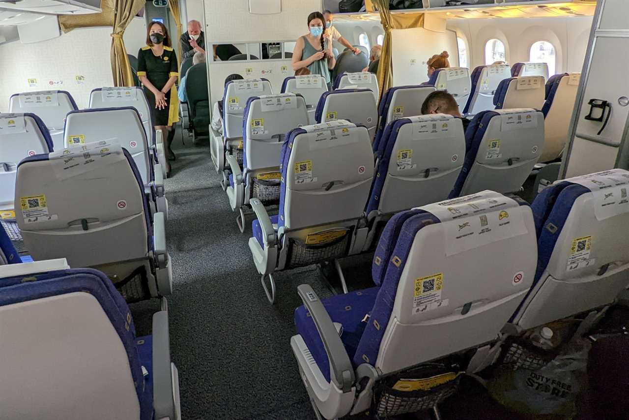 15 hours on a low-cost airline: Flying Scoot from Singapore to London