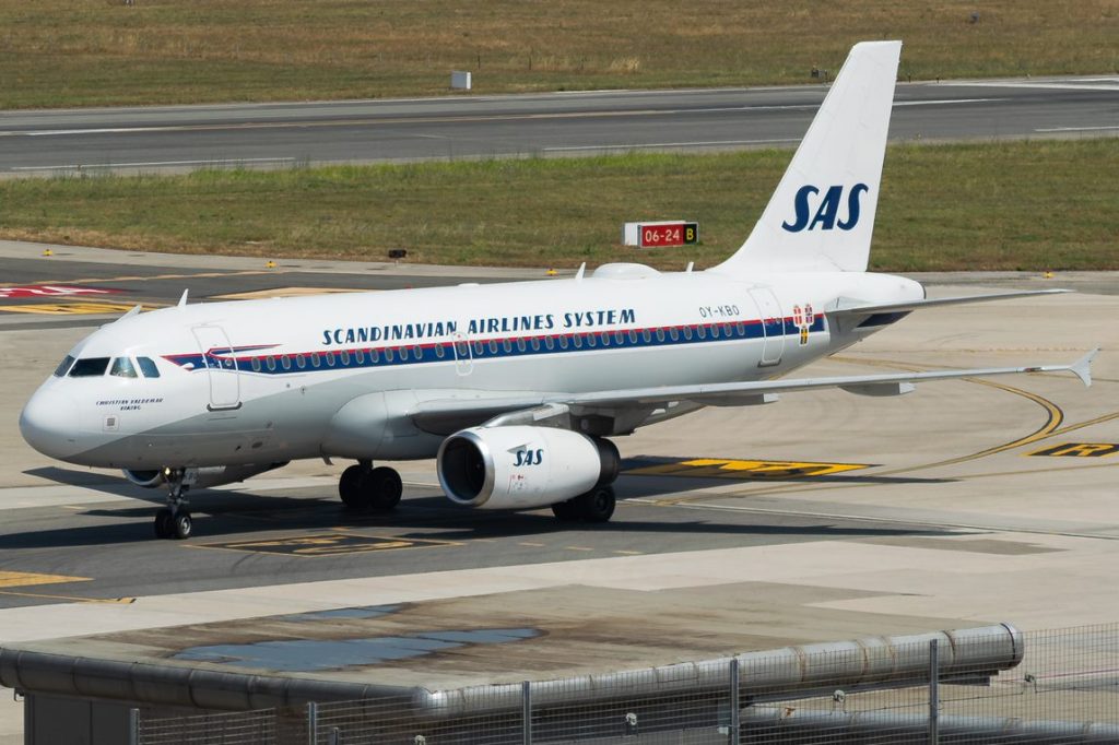 SAS A319 taxiing Chapter 11 bankruptcy. @ Marco Macca / Travel Radar