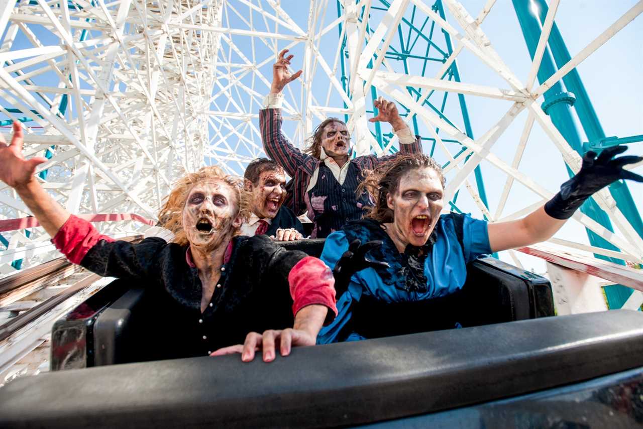 How to celebrate Halloween at theme parks this October