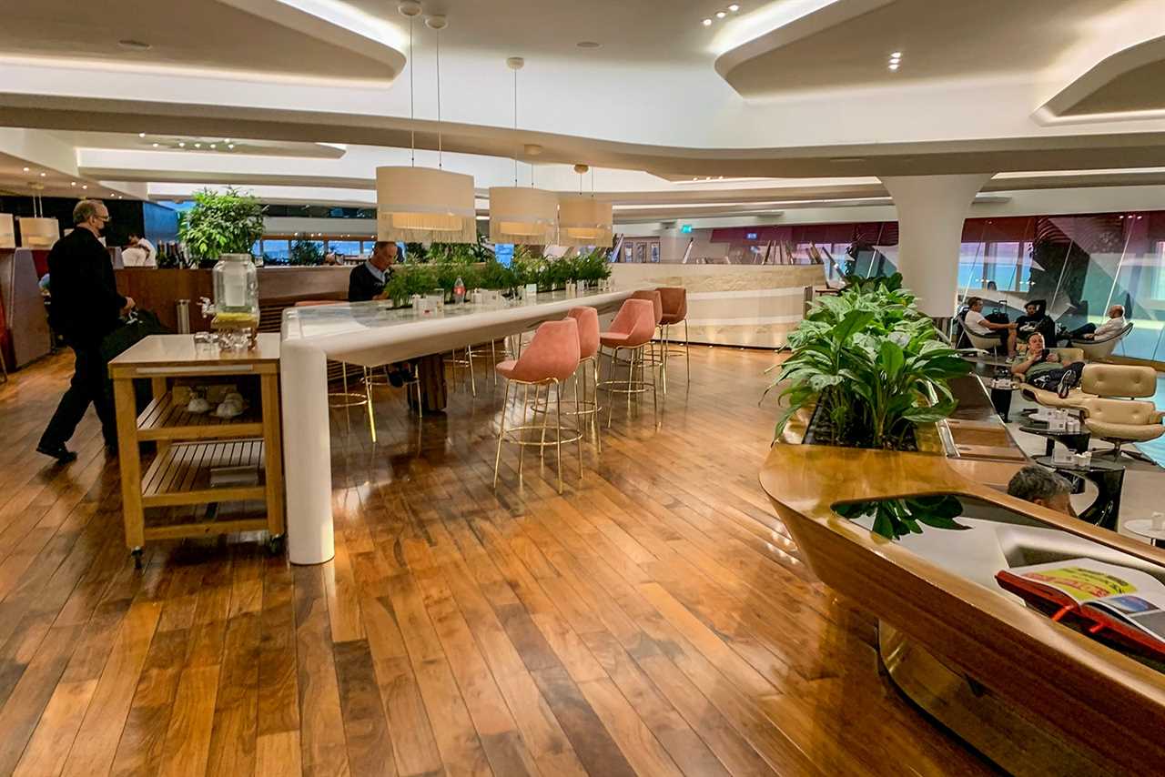 How much can you pack into an hour at Virgin Atlantic’s London Clubhouse?