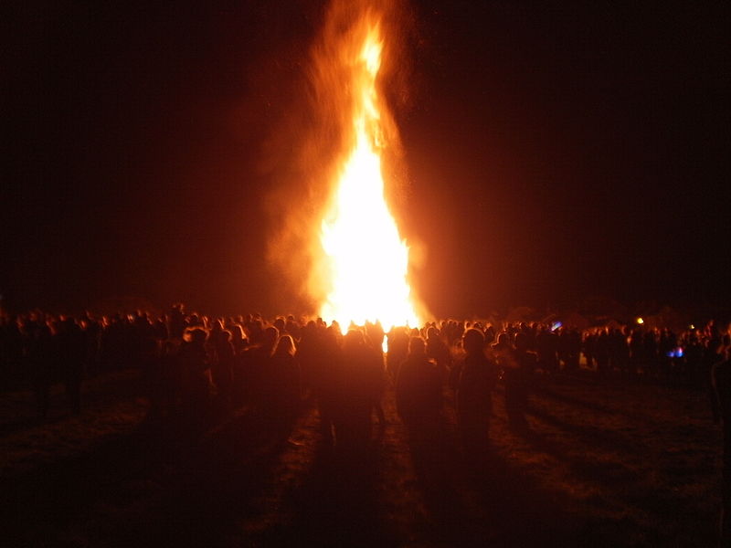 Bonfires were used in the early days of aircraft navigation