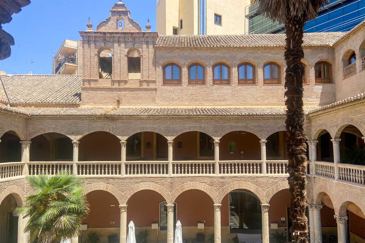 Historic hotel, disappointing stay: A review of the Hotel Palacio de Santa Paula in Granada