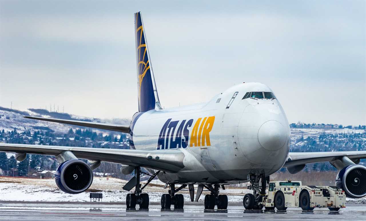 Atlas Air makes emergency landing