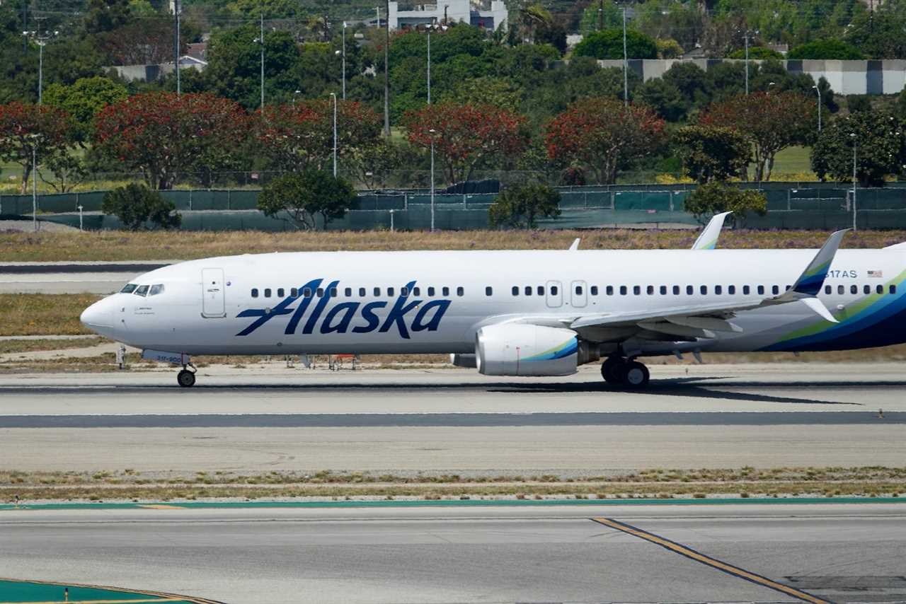 Turf war: United puts biggest jet on new San Diego flight after Alaska unveils new route