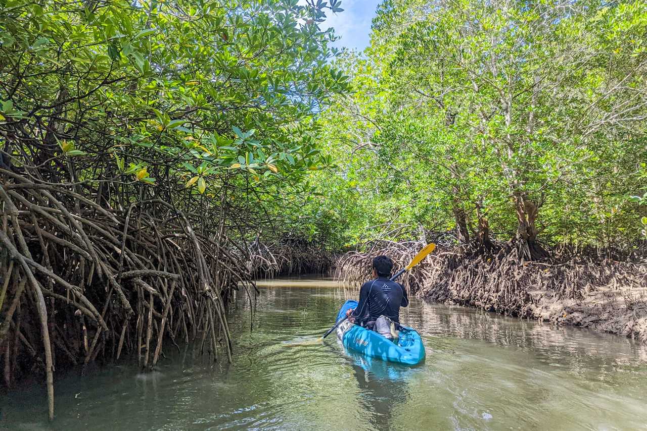 Six Senses Yao Noi kayaking