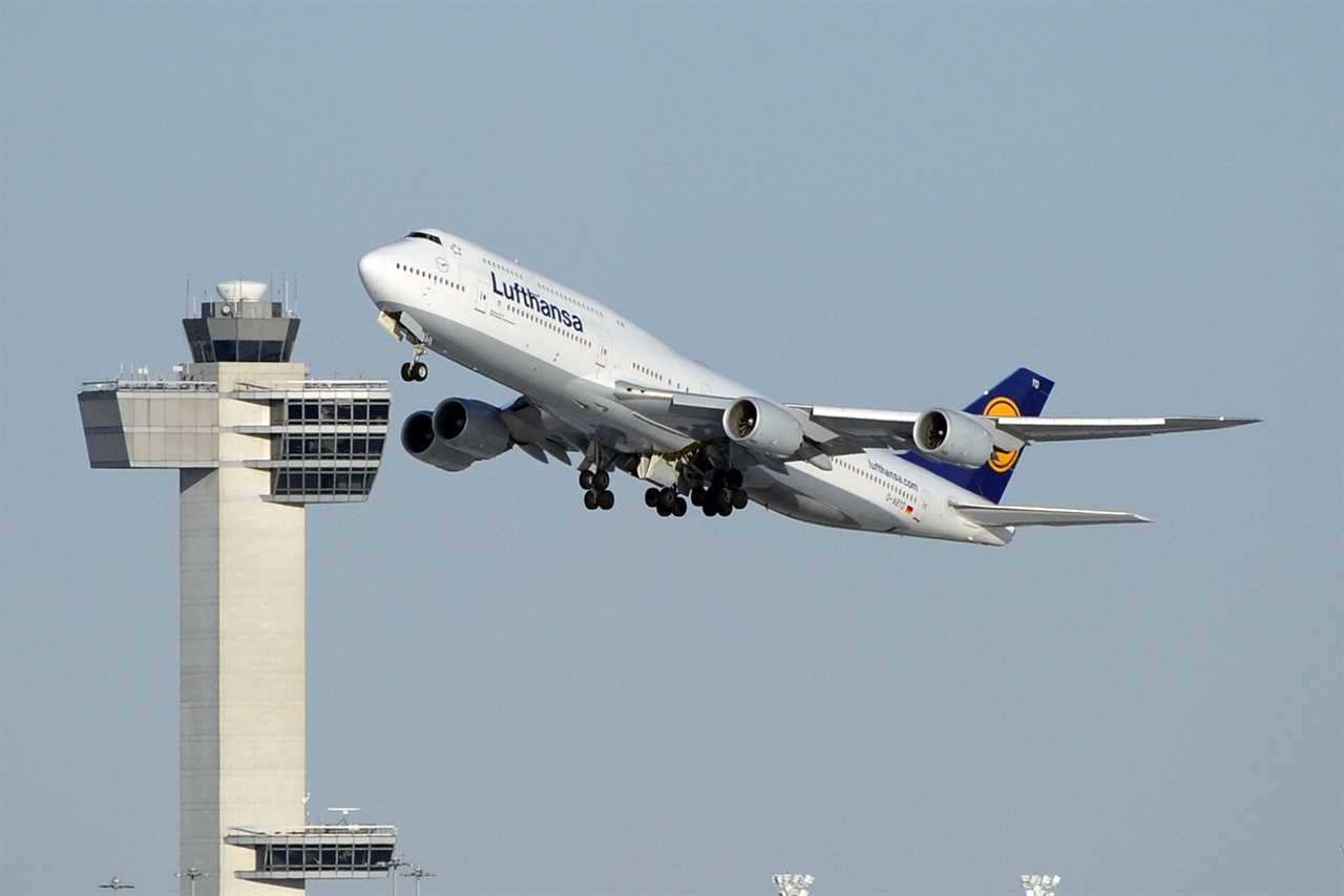 A Lufthansa Boeing 747-8 takes off from JFK's runway 31L