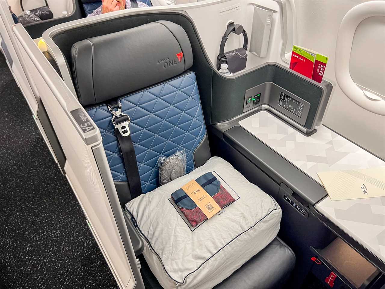 Delta One Suites review on the Airbus A330-900neo