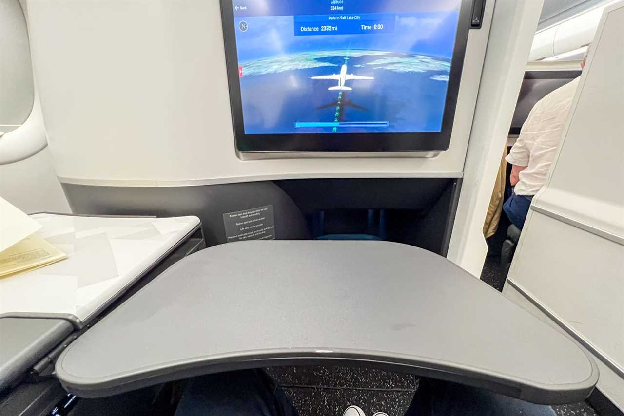 Delta One Suites review on the Airbus A330-900neo