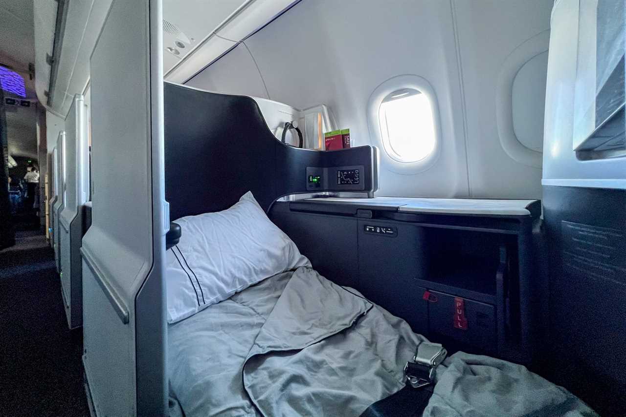 Delta One Suites review on the Airbus A330-900neo