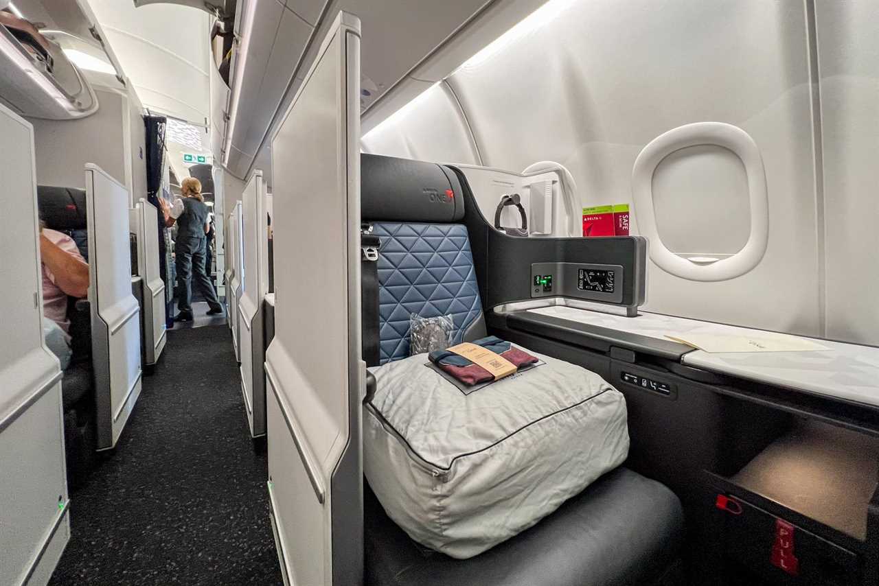 Delta One Suites review on the Airbus A330-900neo