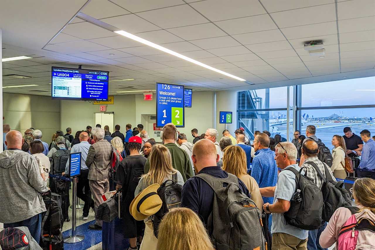 A review of United Airlines economy on the Boeing 767 from Newark to London