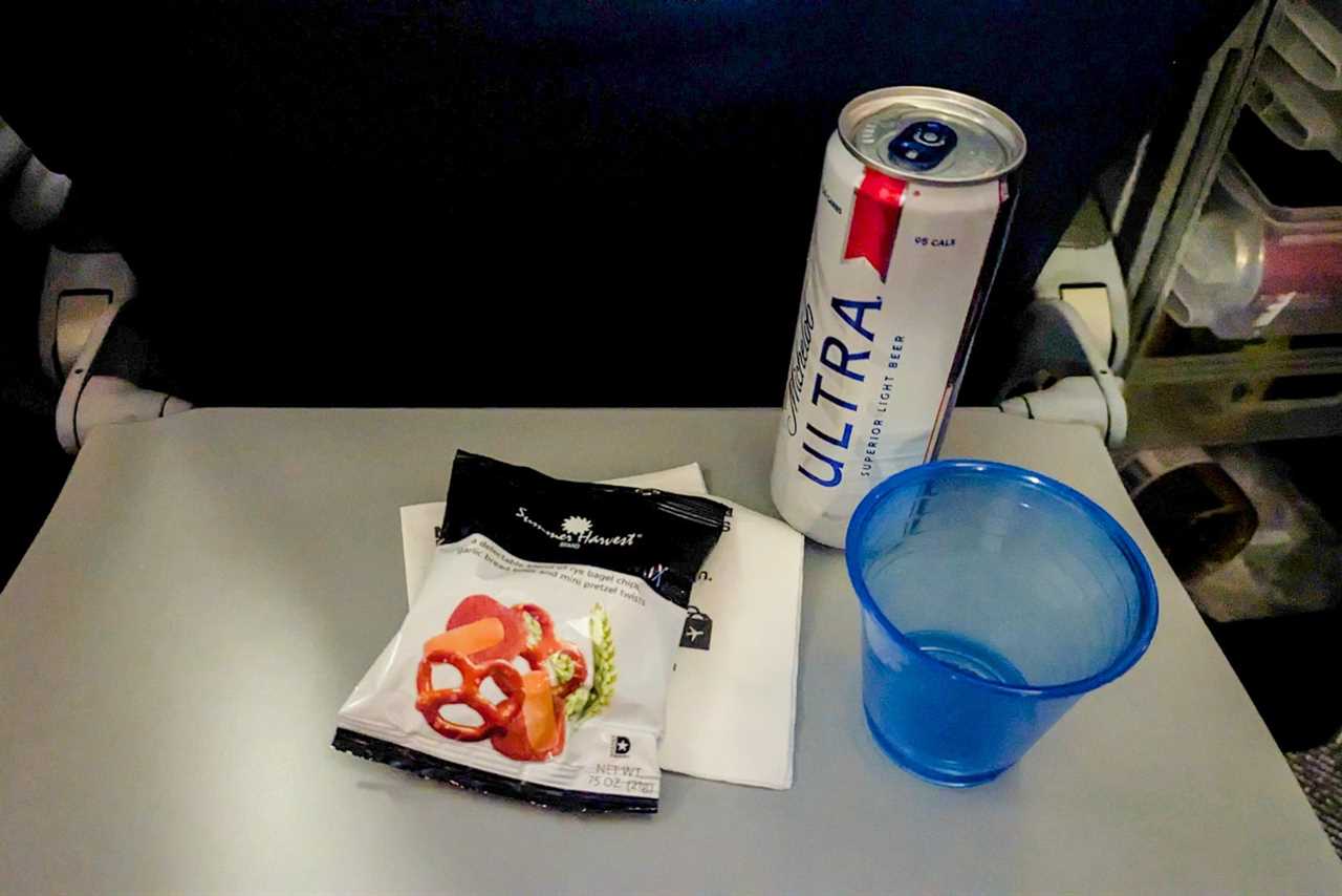 A review of United Airlines economy on the Boeing 767 from Newark to London