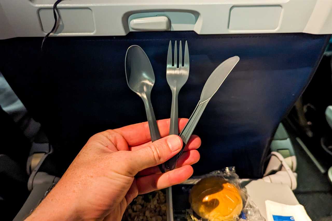 A review of United Airlines economy on the Boeing 767 from Newark to London