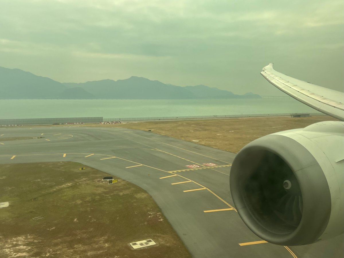 Review: EVA Air Business Class Boeing 787 (TPE-HKG)