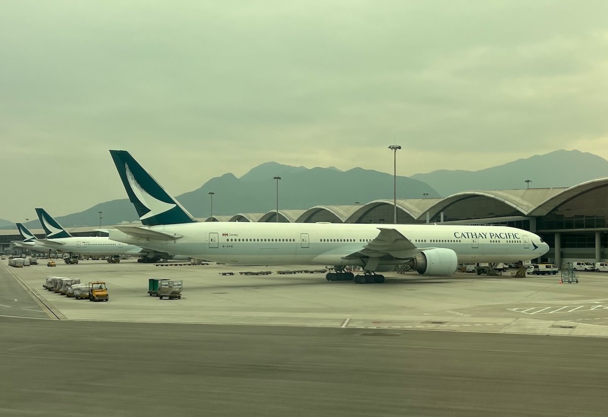 Review: EVA Air Business Class Boeing 787 (TPE-HKG)