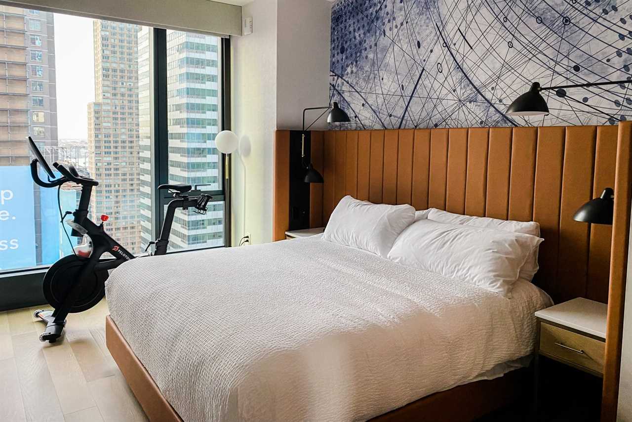 Tempo by Hilton New York Times Square: Affordable room rates on Broadway with a wellness spin